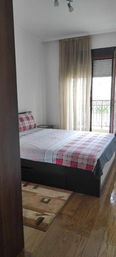 Apartman Tanya Apartamento Podgorica Exterior foto