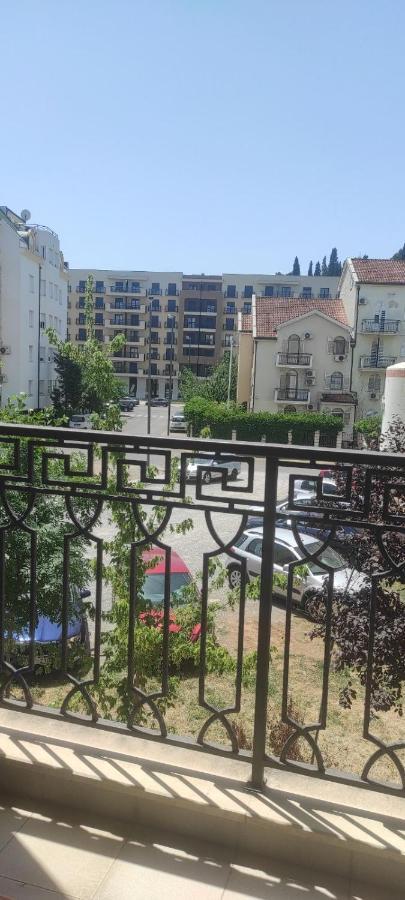 Apartman Tanya Apartamento Podgorica Exterior foto